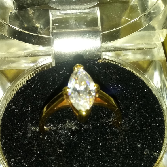 Beautiful Womens Rings - Picture 5 of 10